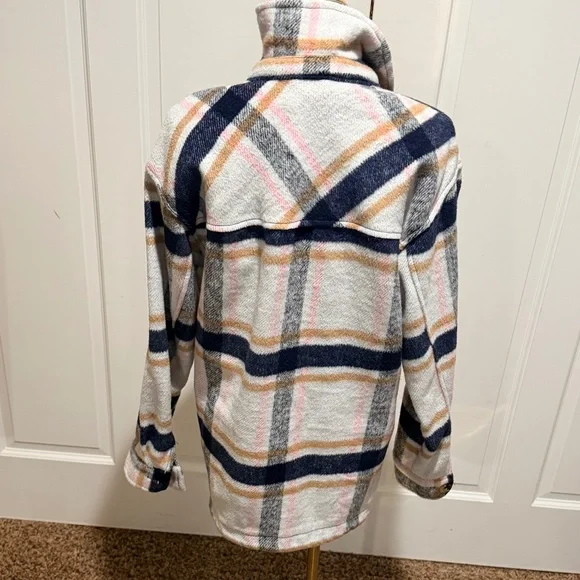 Ashley By 26 Outerwear Plaid Shacket Jacket - Picture 10 of 11